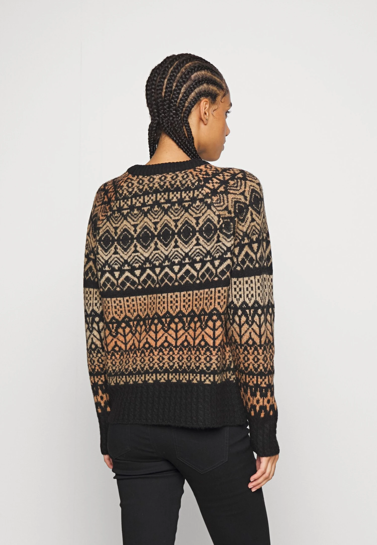ONLY Onlaida Fairisle - Pullover - Black Detail/Humus/Toasted Coconut Space Dye 5 ONLY Onlaida Fairisle - Pullover - Black Detail/Humus/Toasted Coconut Space Dye – Image 3