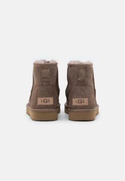Ugg Classic Mini - Bottines - Caribou 11 Ugg Classic Mini - Bottines - Caribou -Next Soldes 057e19e4387449bdb4cf9b9d66cb6544