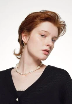 Mother Of Pearl Cardigan With Pearl Buttons - Gilet - Black 12 Mother Of Pearl Cardigan With Pearl Buttons - Gilet - Black -Next Soldes 058db83a72b9453a911f952cab512ada