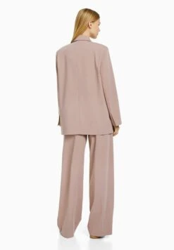 BERSHKA Tailored With Buttons - Manteau Court - Pink -Next Soldes 094f8bbdb89e4973a86aa7d85c21ea29