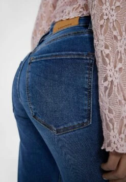 Stradivarius Cropped - Jean Flare - Blue Denim -Next Soldes 09617a3c32664cfea48f6615520860ba