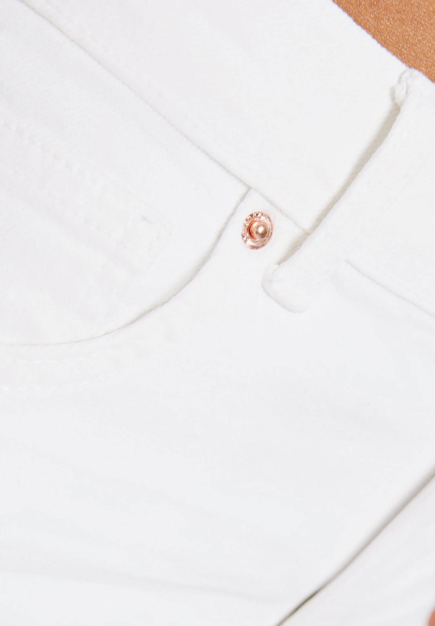 BERSHKA Roll-Up - Short En Jean - Off-White 6 BERSHKA Roll-Up - Short En Jean - Off-White – Image 4