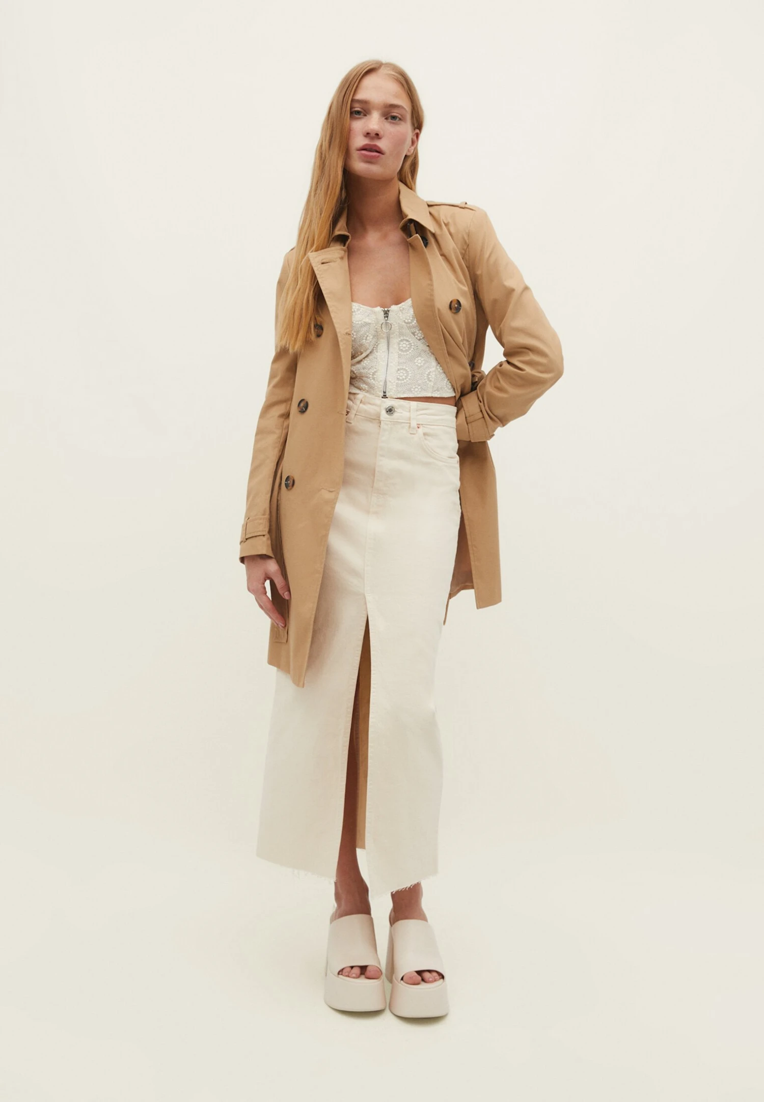 Stradivarius Trench - Ochre 4 Stradivarius Trench - Ochre – Image 2