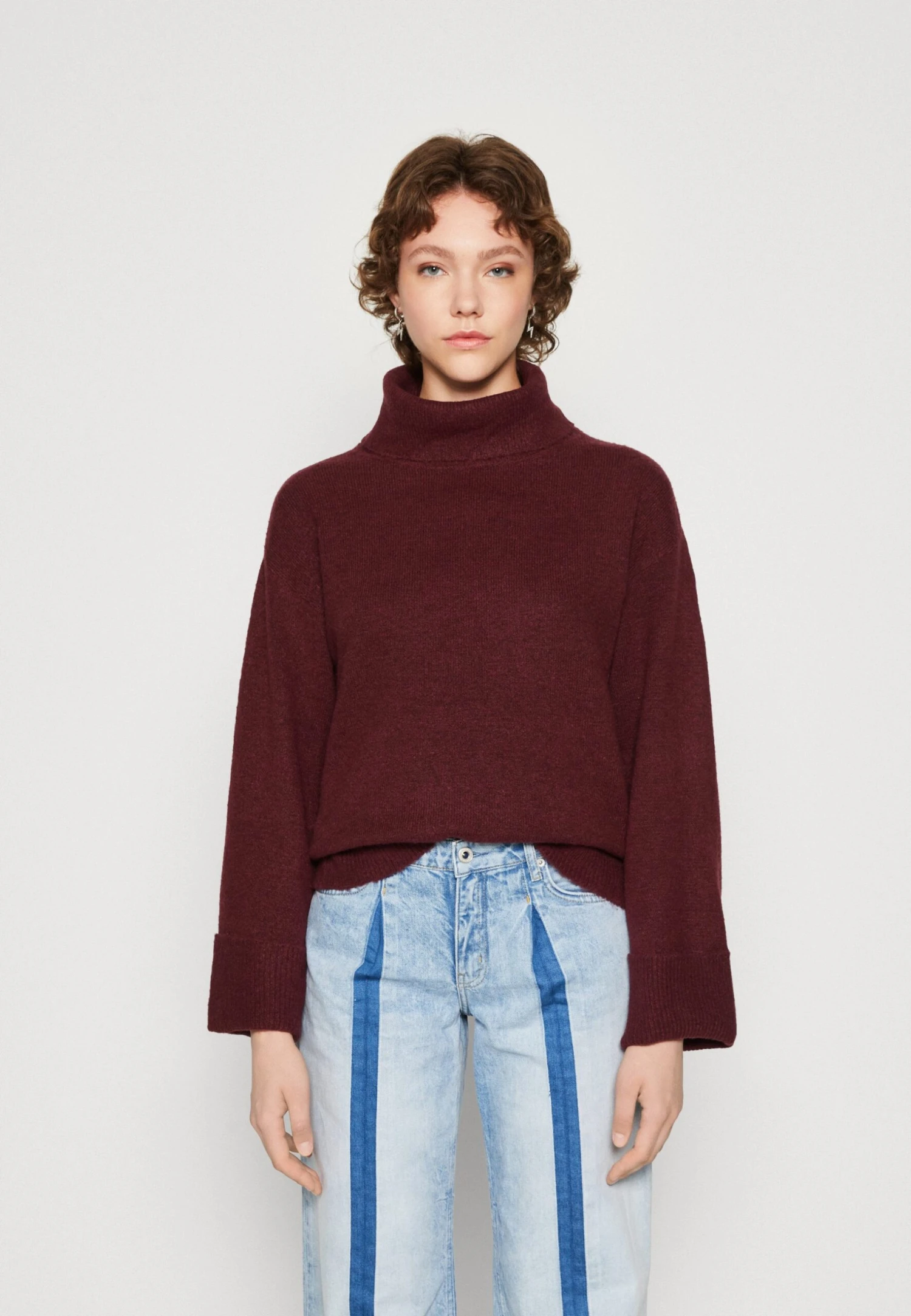 Vila Virolfie - Pullover - Winetasting 3 Vila Virolfie - Pullover - Winetasting