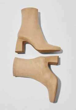 BERSHKA Bottines - Camel -Next Soldes 17e4344c1a014de283e1ae9428685e69