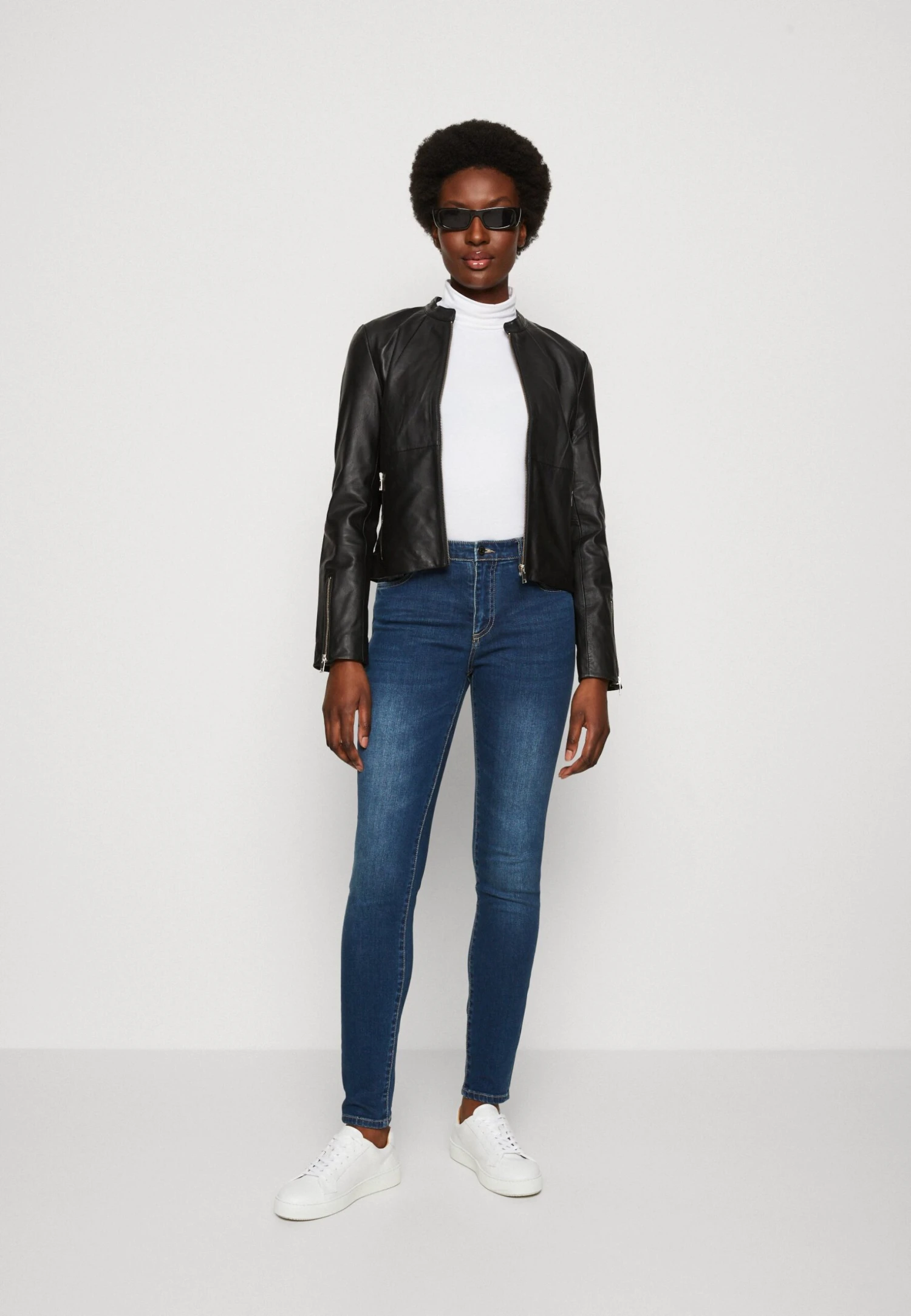 Armani Exchange Pant - Jeans Skinny - Indigo Denim 4 Armani Exchange Pant - Jeans Skinny - Indigo Denim – Image 2