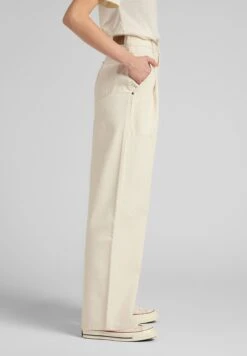 Lee Stella - Jean Boyfriend - Ecru 11 Lee Stella - Jean Boyfriend - Ecru -Next Soldes 2dcef41cbda3462681cb98c8d9dafdd1