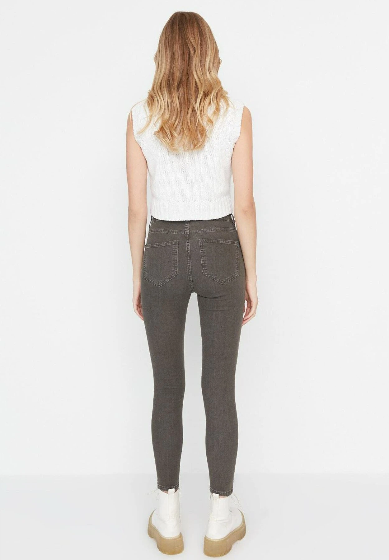 Trendyol Jeans Skinny - Jeans Skinny 5 Trendyol Jeans Skinny - Jeans Skinny – Image 3