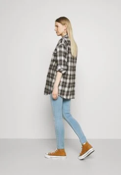 ONLY MATERNITY Olmroyal Life - Jeans Skinny - Light Blue Denim -Next Soldes 3873dd16d8cf468fb15fe2ae1e87a657