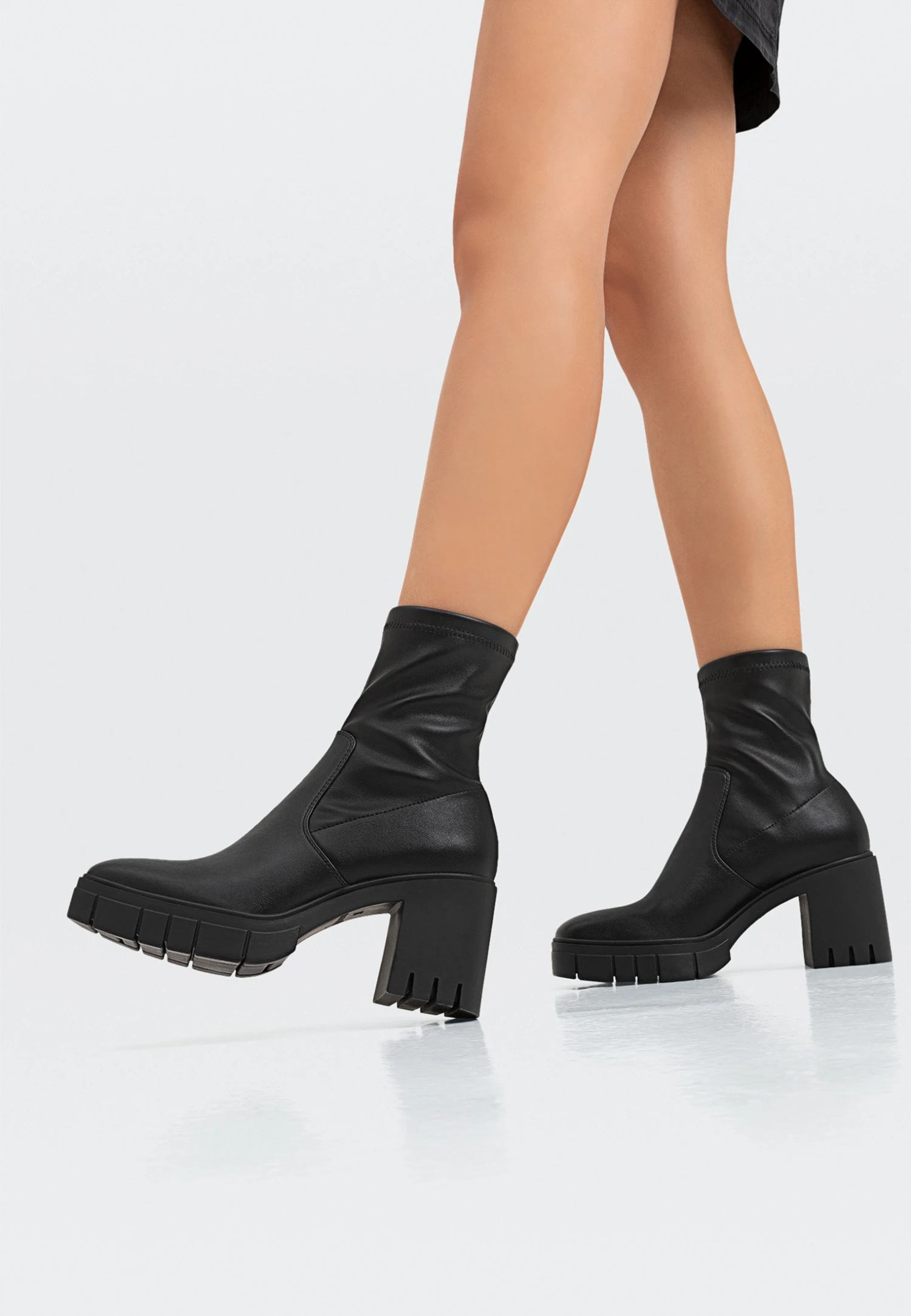 Stradivarius Mit Halbhohem - Bottines À Plateau - Black 3 Stradivarius Mit Halbhohem - Bottines À Plateau - Black