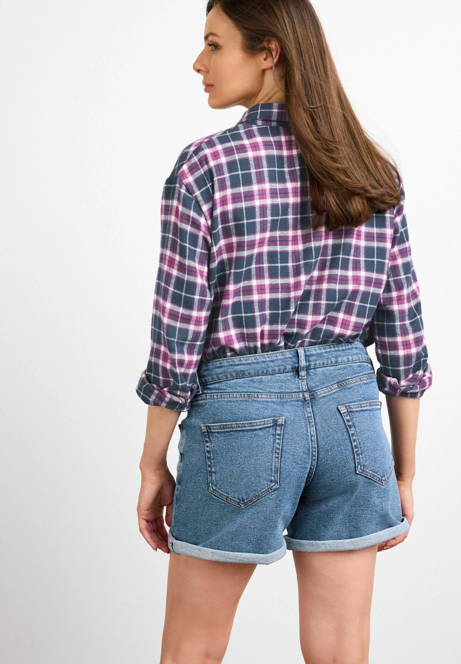 Next Maternity Mom Style Standard - Short En Jean - Light Blue Denim 4 Next Maternity Mom Style Standard - Short En Jean - Light Blue Denim – Image 2