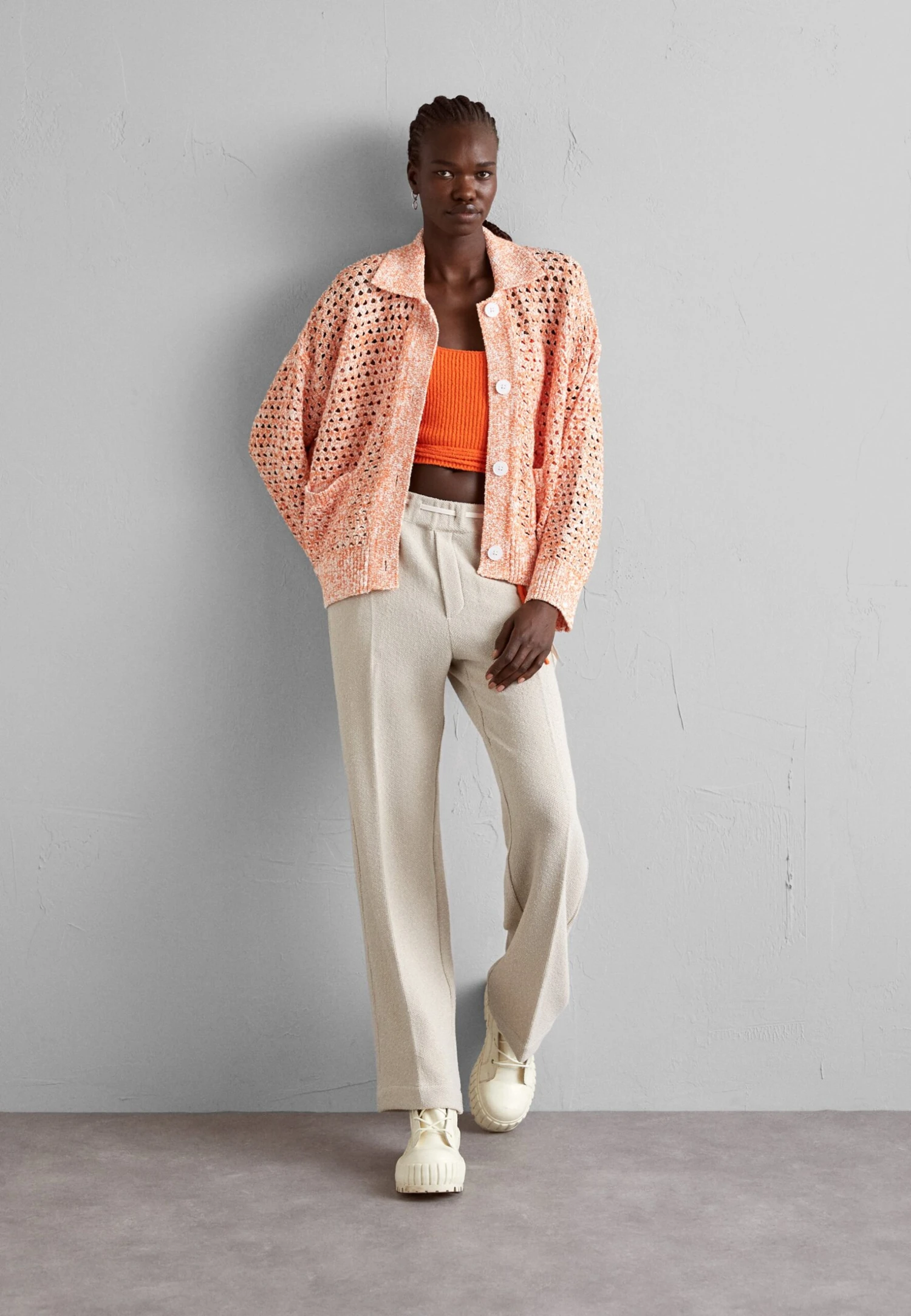 Holzweiler Tired Crochet - Gilet - Orange Mix 4 Holzweiler Tired Crochet - Gilet - Orange Mix – Image 2