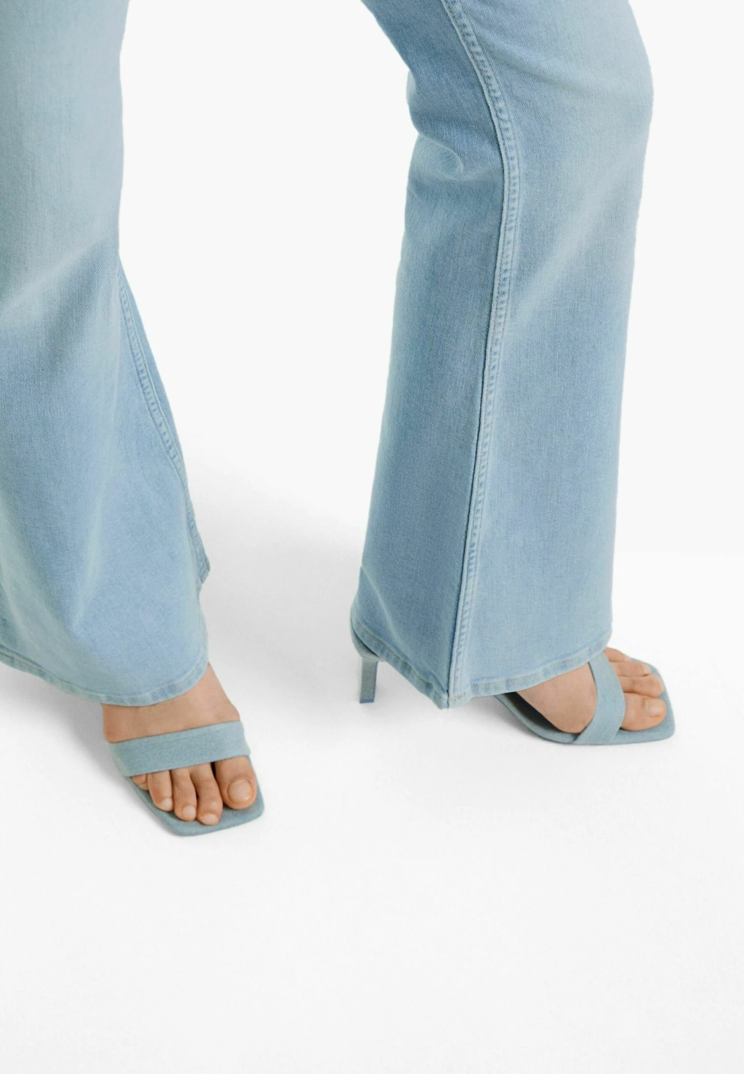 BERSHKA Jean Bootcut - Light Blue 7 BERSHKA Jean Bootcut - Light Blue – Image 5