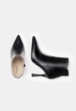 NeroGiardini Boots À Talons - Nero 10 NeroGiardini Boots À Talons - Nero -Next Soldes 4c15909e415a440e851929a3ad06caac