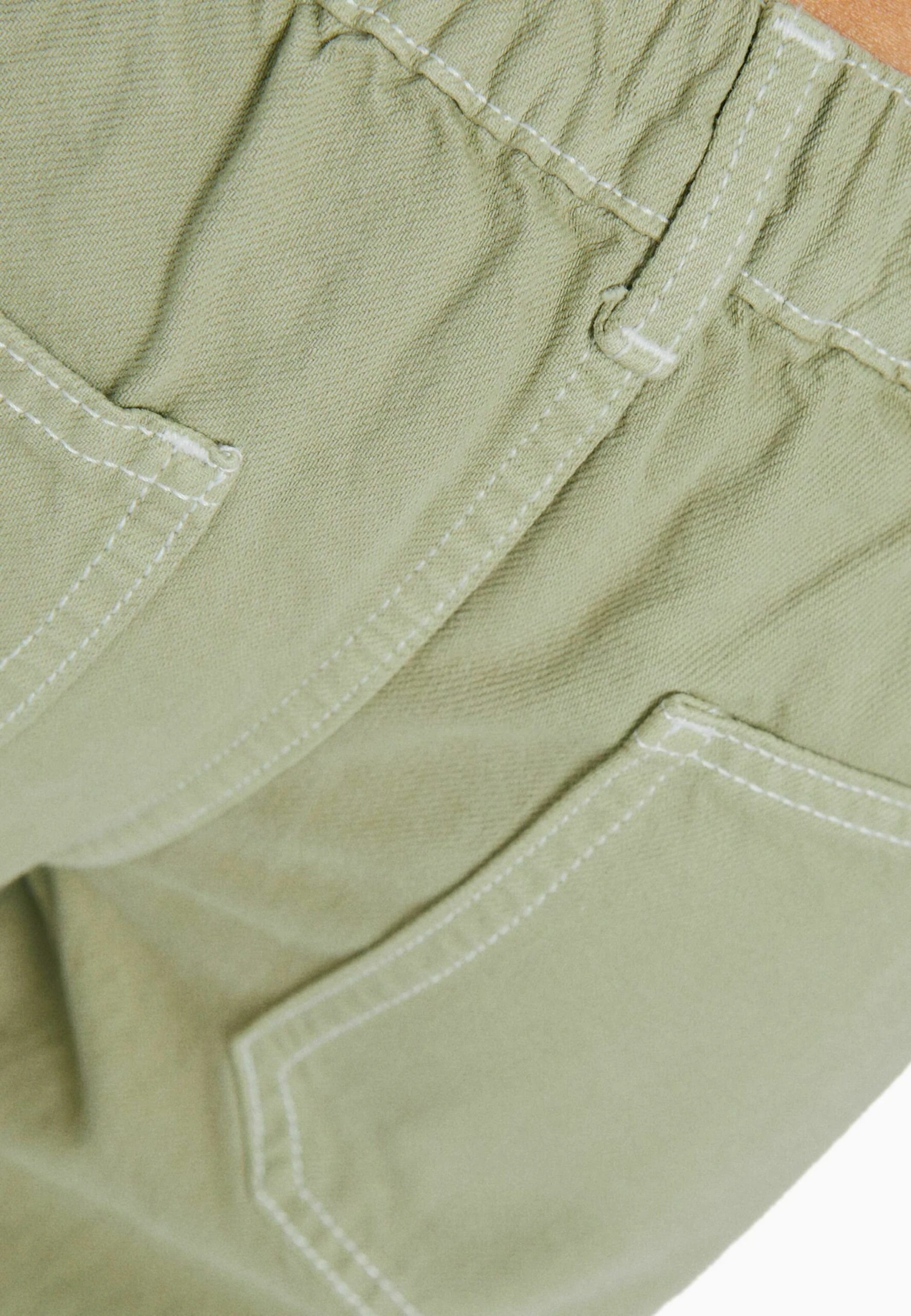 BERSHKA Elastic Waistband And Pocket - Jean Flare - Khaki 6 BERSHKA Elastic Waistband And Pocket - Jean Flare - Khaki – Image 4