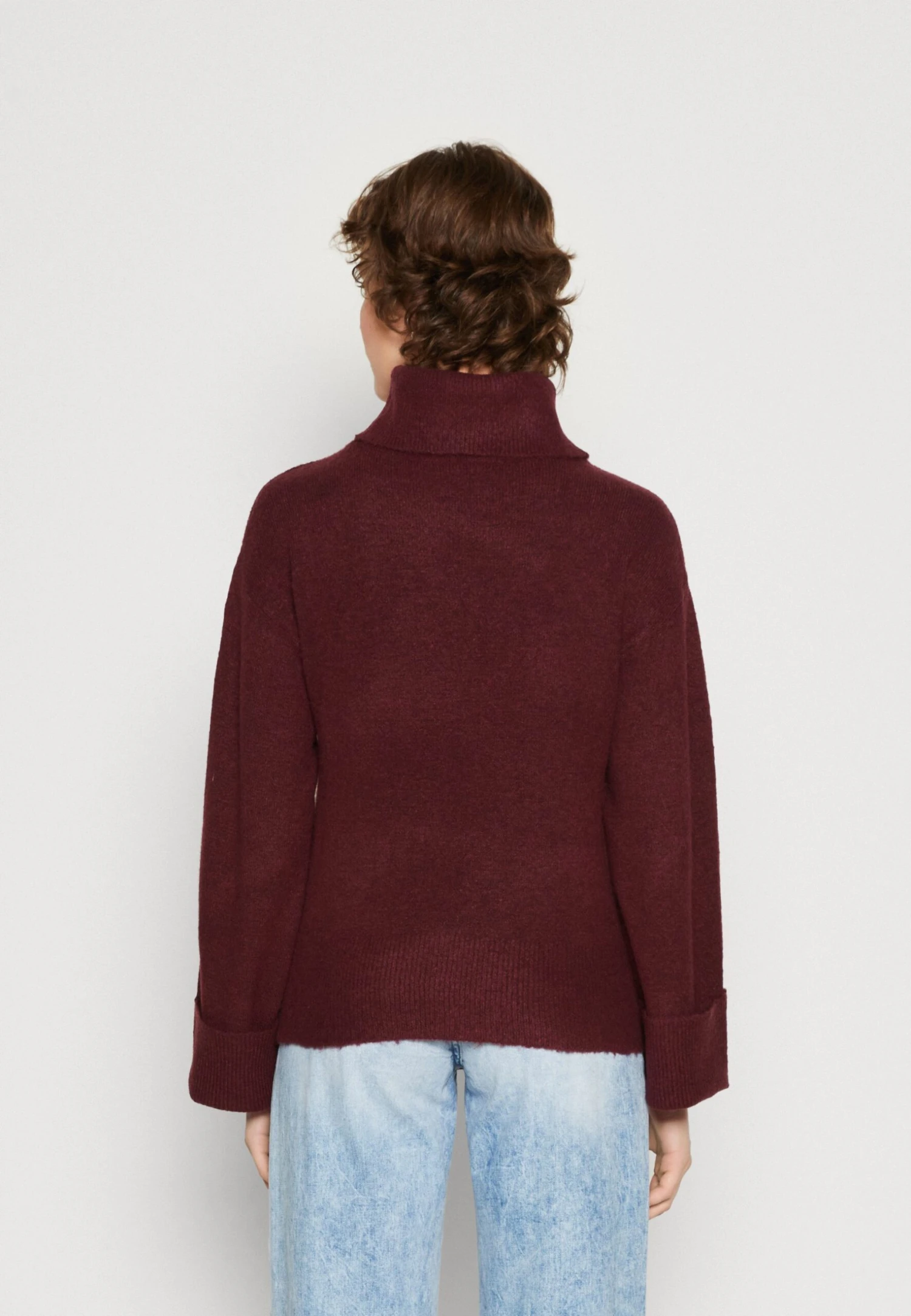 Vila Virolfie - Pullover - Winetasting 5 Vila Virolfie - Pullover - Winetasting – Image 3