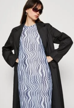 WEEKDAY Cassis Coat - Trench - Black 11 WEEKDAY Cassis Coat - Trench - Black -Next Soldes 5f180ef94e3d47efb2e54652061e4a19