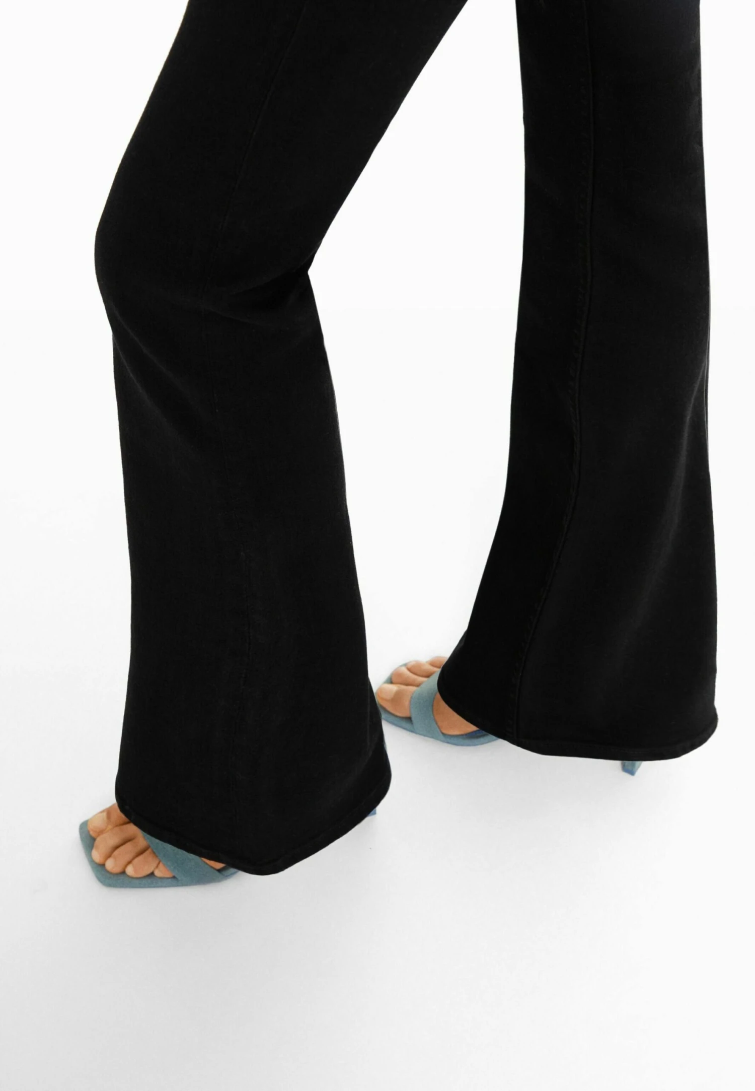 BERSHKA Jean Bootcut - Black 7 BERSHKA Jean Bootcut - Black – Image 5