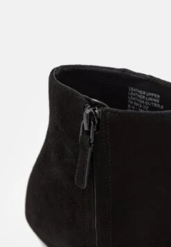 Tory Burch Sculpted Wedge - Bottines Compensées - Nero 15 Tory Burch Sculpted Wedge - Bottines Compensées - Nero -Next Soldes 6b63800d7a3e45e3b8bdf21662ebdf4b