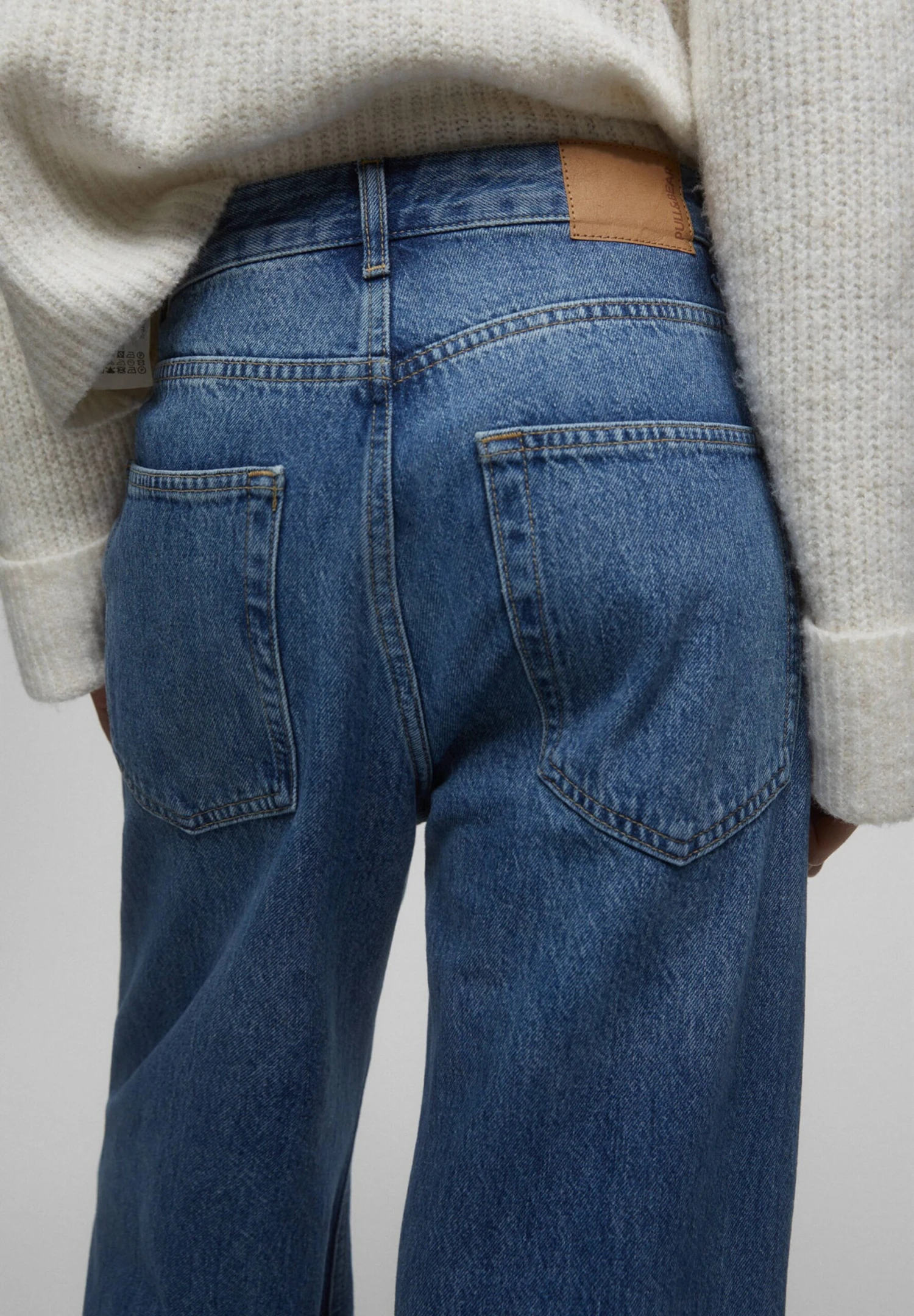 PULL & BEAR With Turn-Up Hems.. - Jean Flare - Dark-Blue Denim 6 PULL & BEAR With Turn-Up Hems.. - Jean Flare - Dark-Blue Denim – Image 4