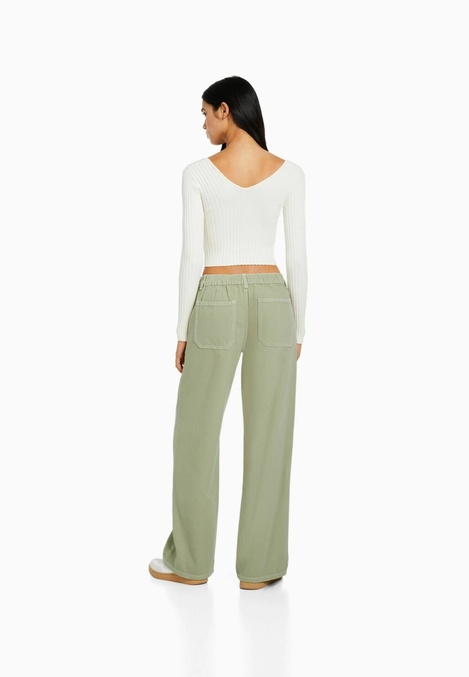 BERSHKA Elastic Waistband And Pocket - Jean Flare - Khaki 4 BERSHKA Elastic Waistband And Pocket - Jean Flare - Khaki – Image 2