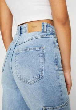 Vero Moda Vmkithy Loose Cargo - Jean Boyfriend - Medium Blue Denim 11 Vero Moda Vmkithy Loose Cargo - Jean Boyfriend - Medium Blue Denim -Next Soldes 732f1e6ed3ef43acbaf47315195870de