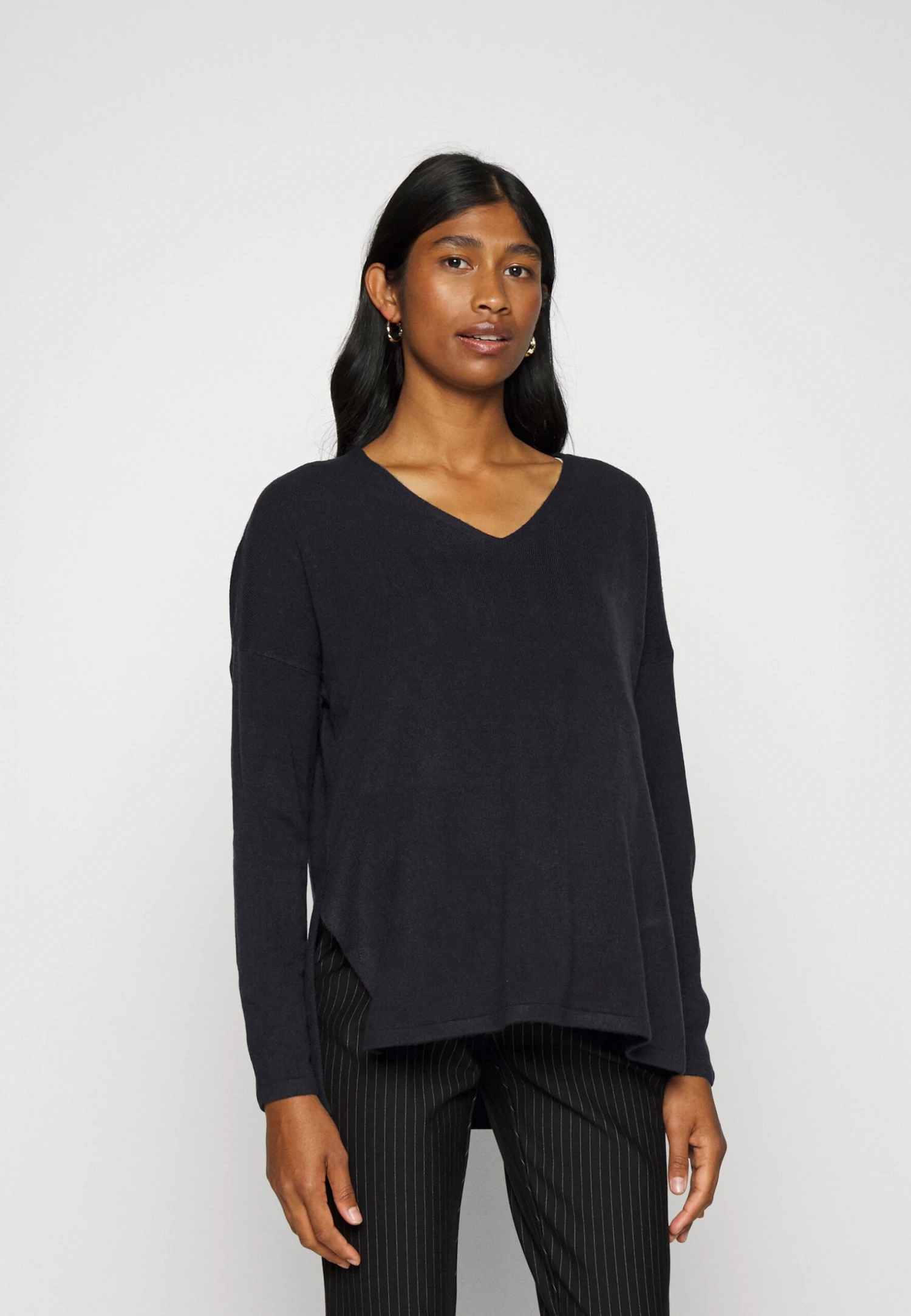 ONLY MATERNITY Olmamalia V-Neck - Pullover - Black 3 ONLY MATERNITY Olmamalia V-Neck - Pullover - Black