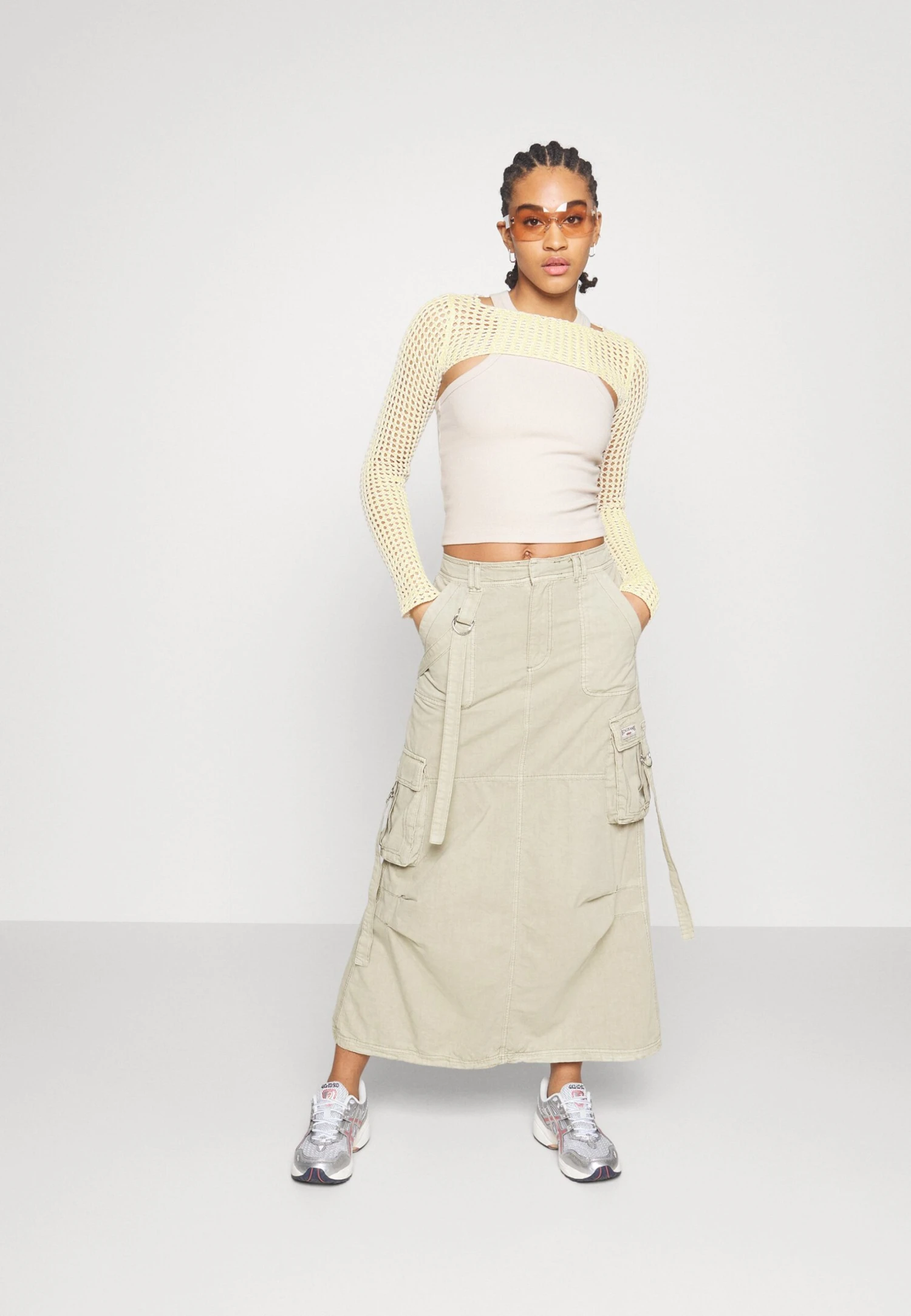 BDG Urban Outfitters Cropped Shrug - Pullover - Cream 4 BDG Urban Outfitters Cropped Shrug - Pullover - Cream – Image 2