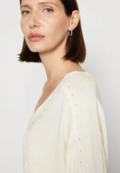 Guess Vneck Lucie - Pullover - Cream White -Next Soldes 8e6febffe2c64f2192de37d4919a04e0