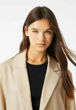 BERSHKA Flowing Blazer - Manteau Court - Stone -Next Soldes 8fa97a6b8606404fa217a4b43e48a051