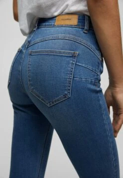 PULL & BEAR Push Up - Jeans Skinny - Blue Denim -Next Soldes 9833ece4a1ff489ab495e0baa80e03be