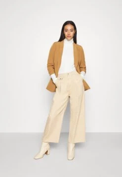 ONLY Onlelly 3/4 Life Blazer - Manteau Court - Toasted Coconut -Next Soldes 9b3a97c454a049e88cb418a7fce9fac9