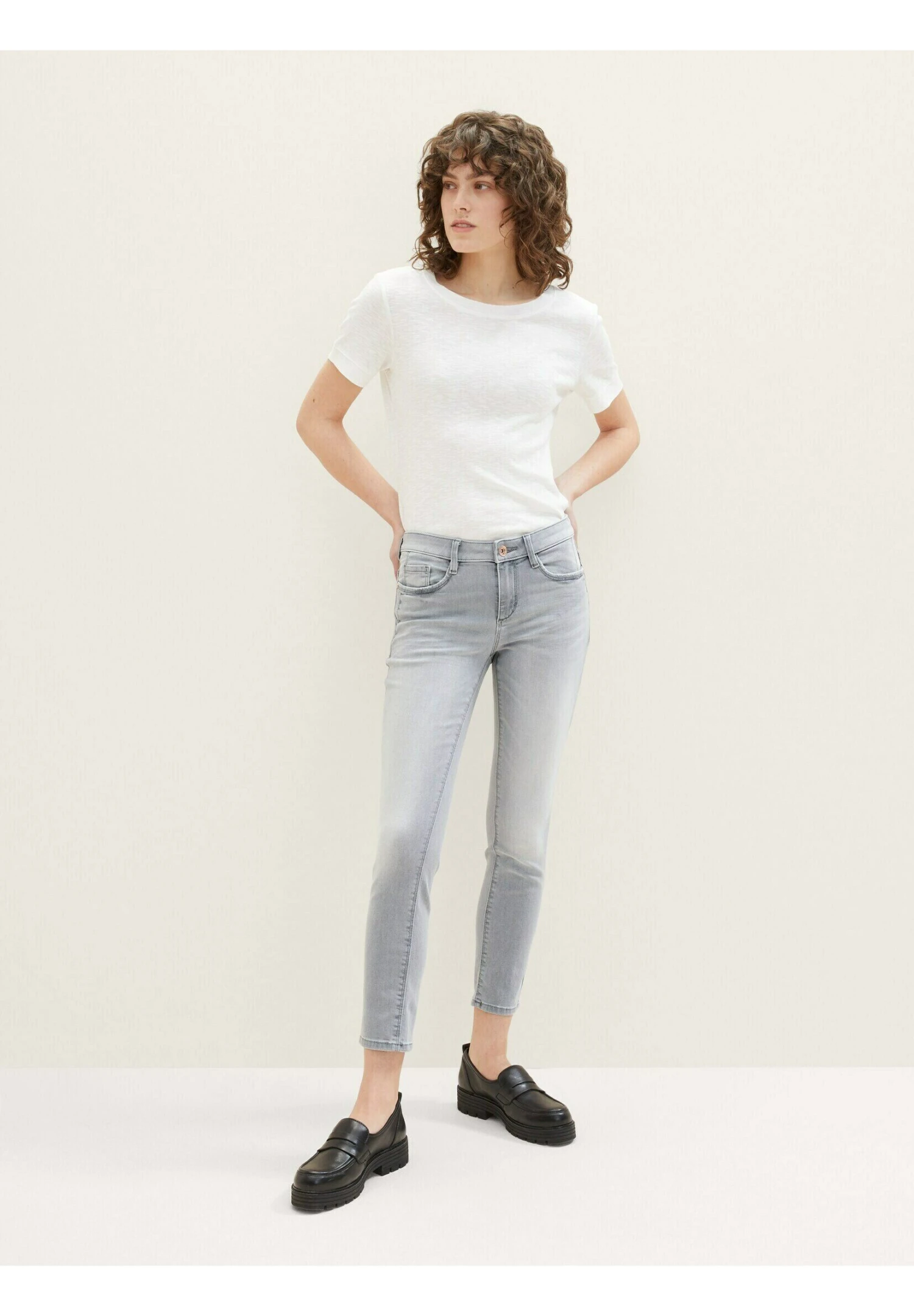 Tom Tailor Alexa - Jean Slim - Used Bleached Grey Denim 12 Tom Tailor Alexa - Jean Slim - Used Bleached Grey Denim – Image 10