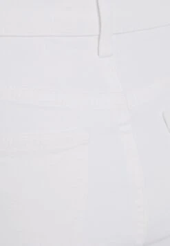 BERSHKA Roll-Up - Short En Jean - Off-White 13 BERSHKA Roll-Up - Short En Jean - Off-White -Next Soldes a28b99ed18064867b2080f22b9f312de