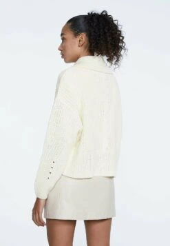 Stradivarius Mit Zopfmuster Und Reissverschluss - Gilet - Off White -Next Soldes a3f5fafaaf994c2a8441f8ca56a12eee