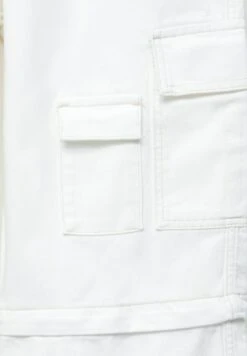 PULL & BEAR With Removable Legs - Jean Droit - White -Next Soldes a54f9ceaa5e4424a9cbf709ff6be5e40