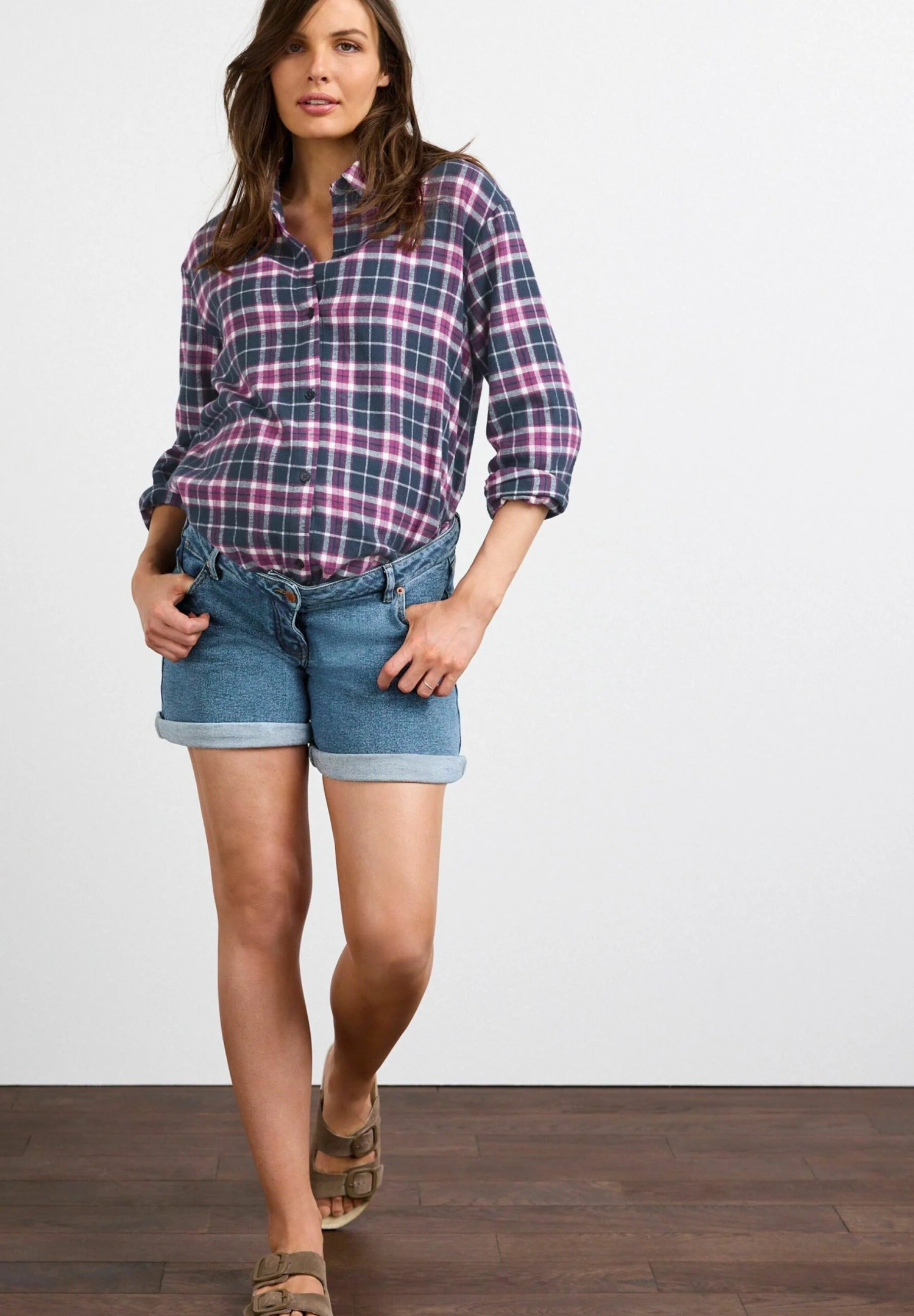 Next Maternity Mom Style Standard - Short En Jean - Light Blue Denim 6 Next Maternity Mom Style Standard - Short En Jean - Light Blue Denim – Image 4