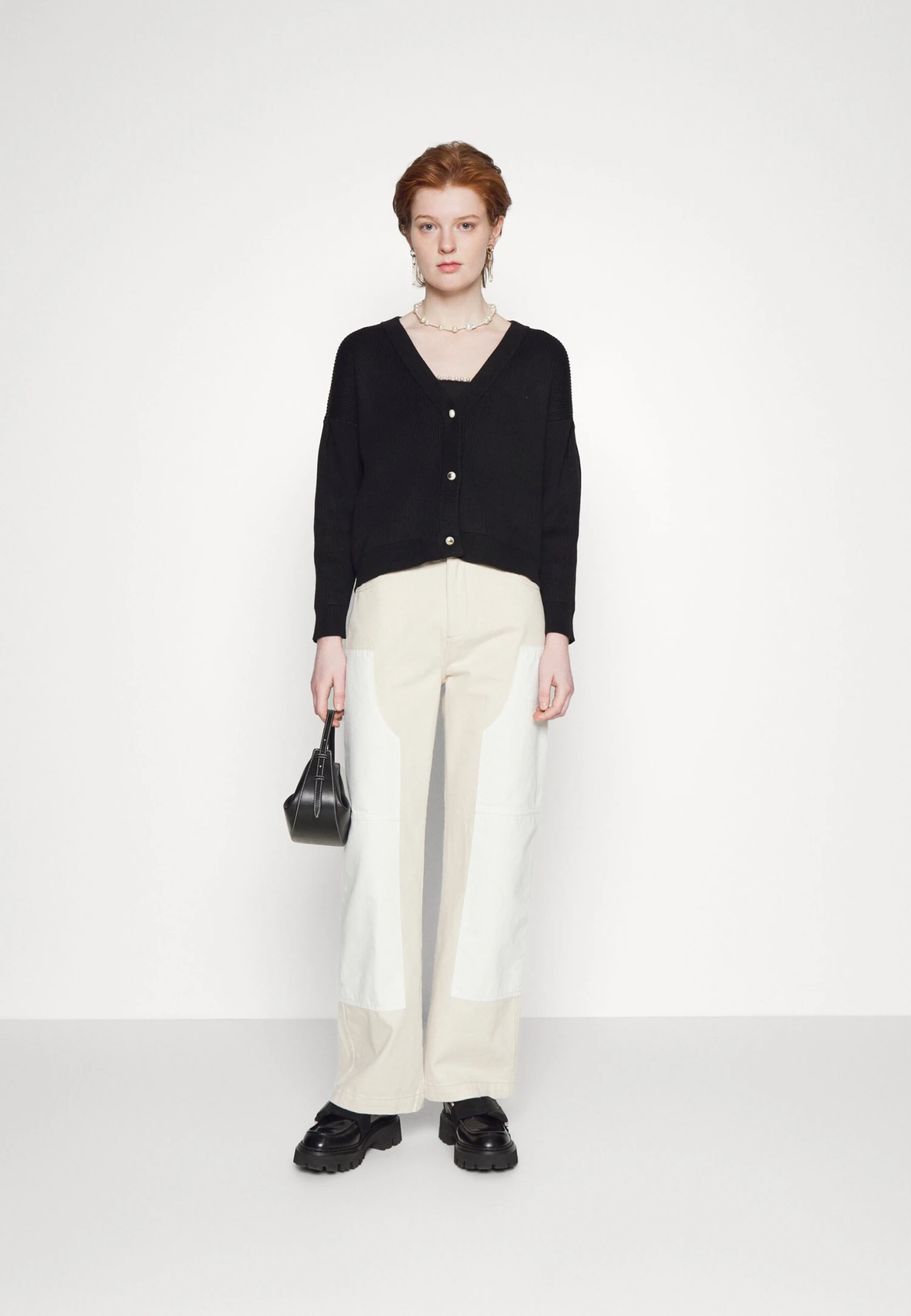 Mother Of Pearl Cardigan With Pearl Buttons - Gilet - Black 4 Mother Of Pearl Cardigan With Pearl Buttons - Gilet - Black – Image 2