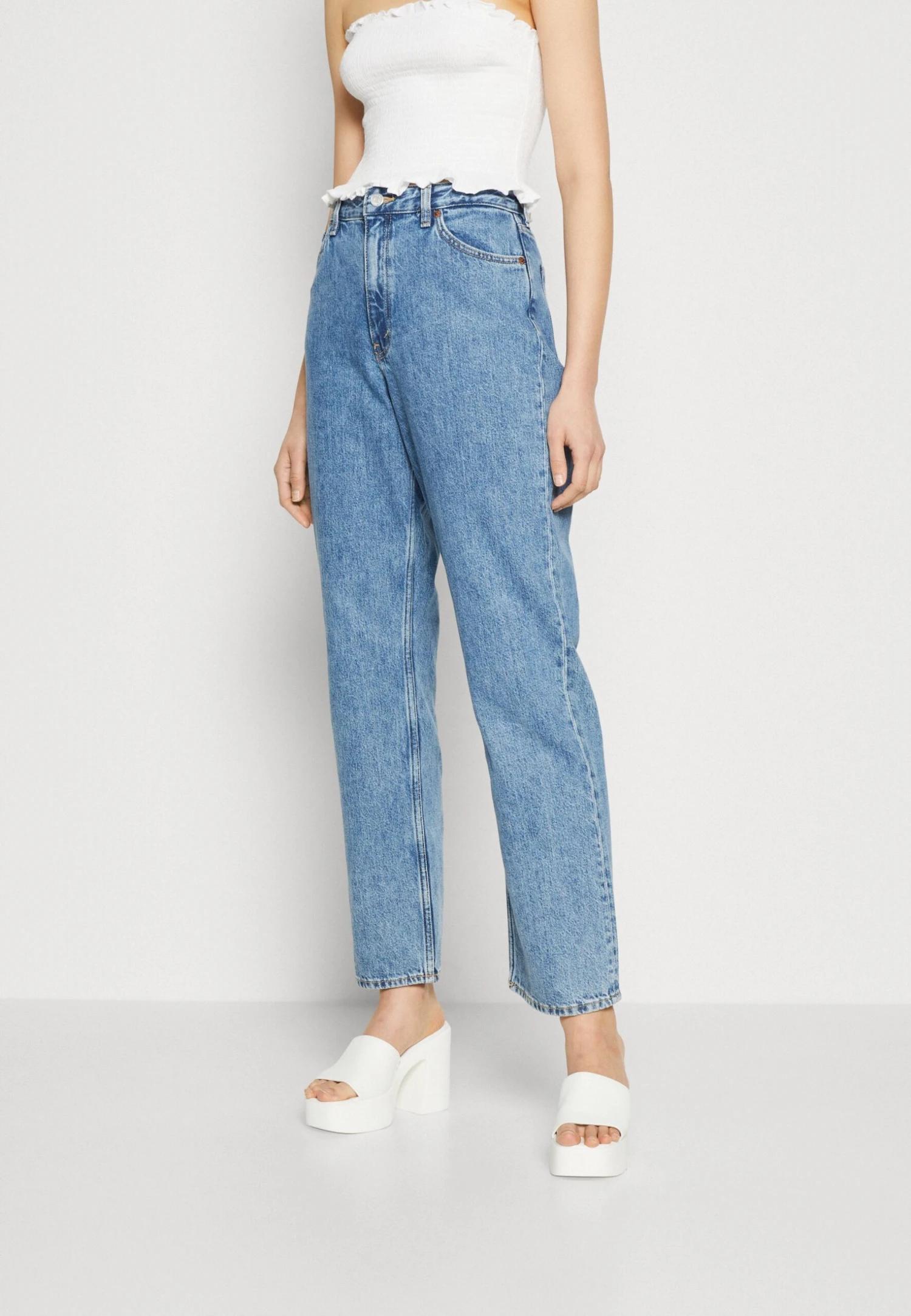 Monki Jean Droit - Blue Medium 3 Monki Jean Droit - Blue Medium
