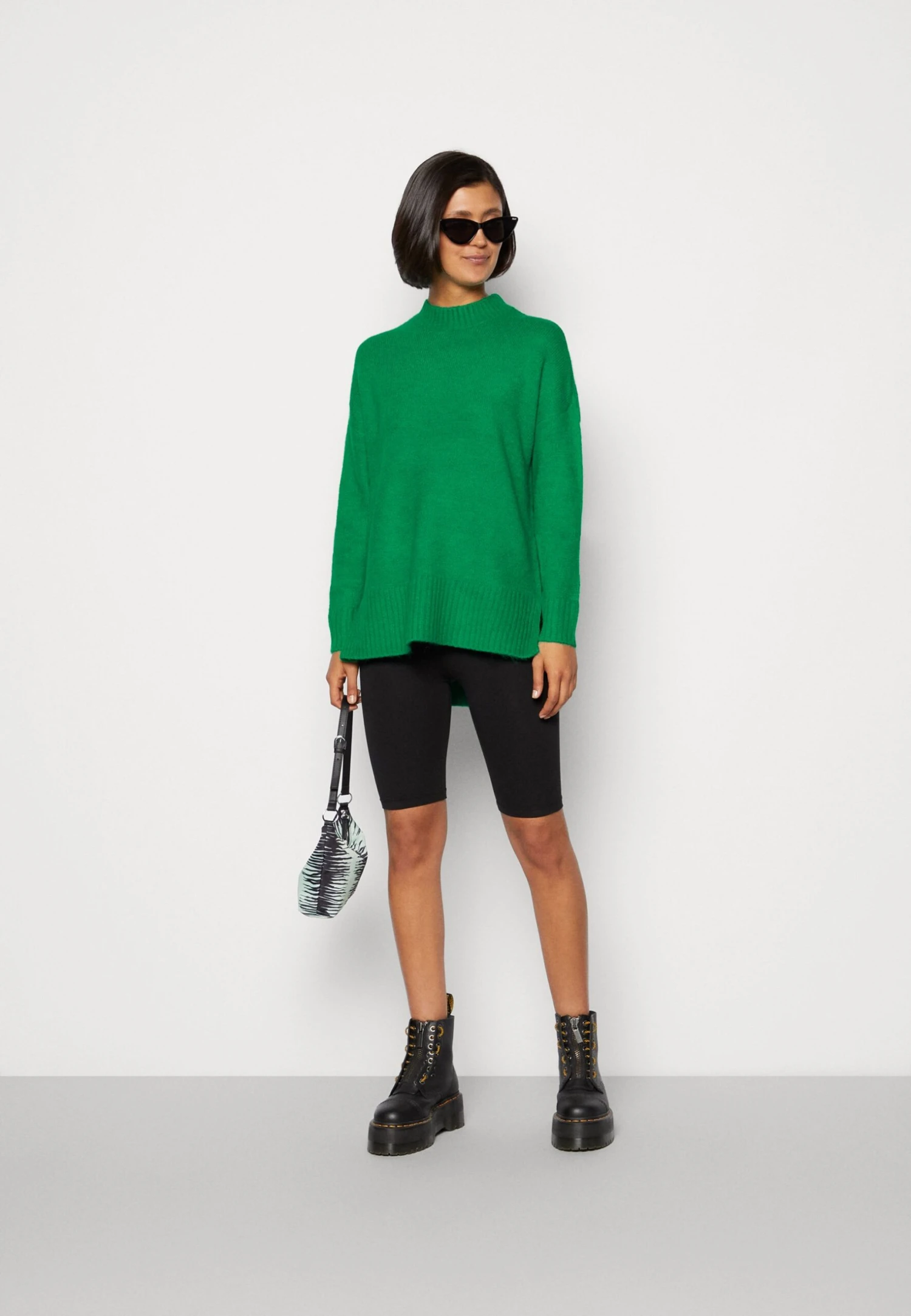Vero Moda Vmlefile Oversize Boxy - Pullover - Pepper Green 4 Vero Moda Vmlefile Oversize Boxy - Pullover - Pepper Green – Image 2