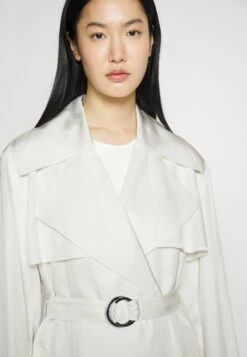 Boss Calissi Satin - Trench - Open White 11 Boss Calissi Satin - Trench - Open White -Next Soldes ab63ae4121c54e41b3787003d5c2ff16