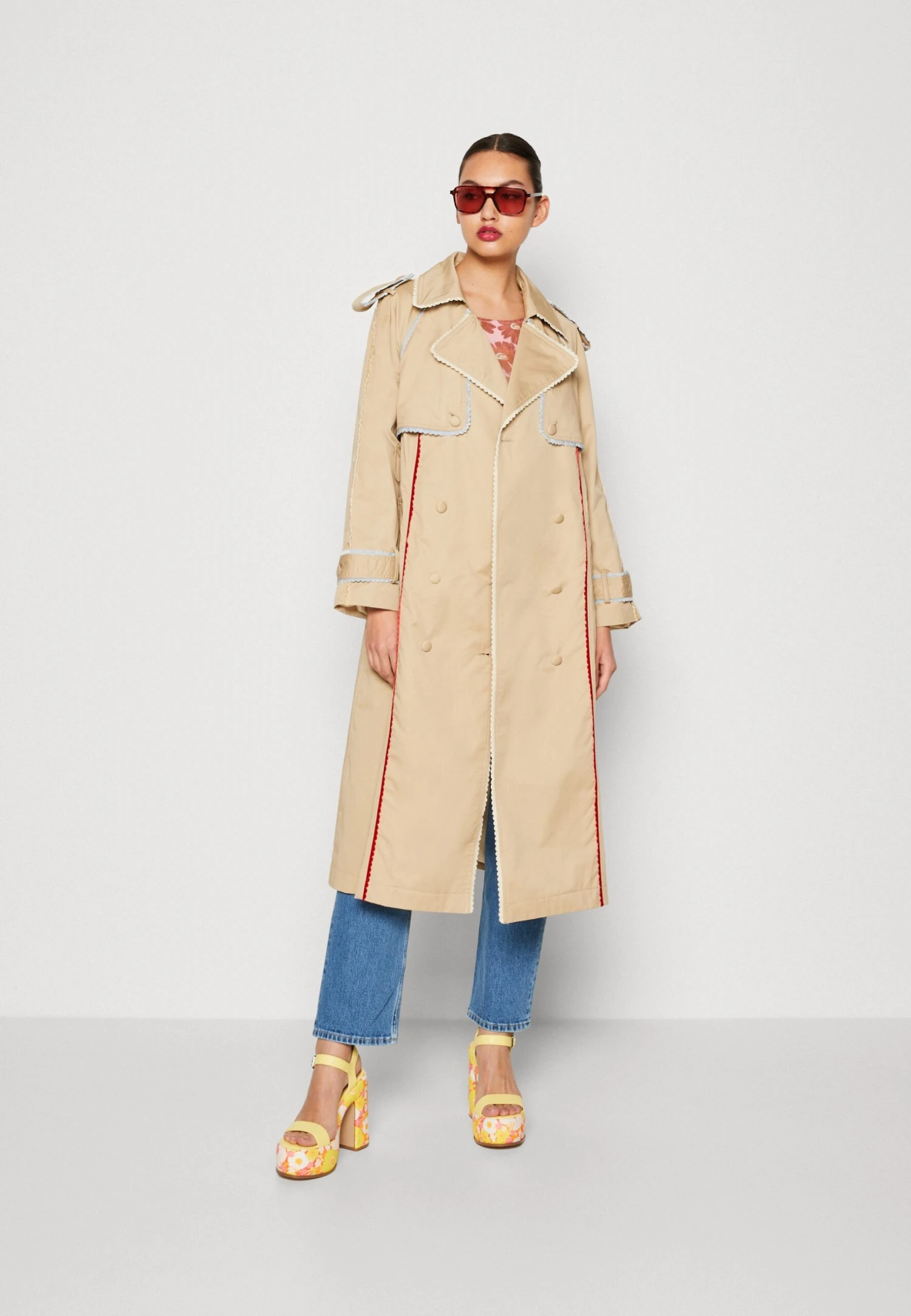 SISTER JANE Orchard Scallop Trim - Trench - Beige 4 SISTER JANE Orchard Scallop Trim - Trench - Beige – Image 2