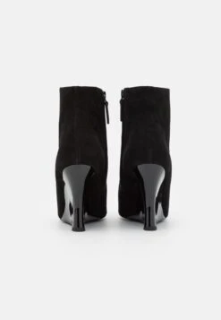 Tory Burch Sculpted Wedge - Bottines Compensées - Nero 12 Tory Burch Sculpted Wedge - Bottines Compensées - Nero -Next Soldes b5099ee7ba2c4d69919c615952faf71b