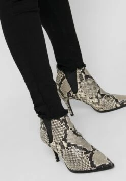 ONLY Onlblush Mid Raw - Jeans Skinny - Black Denim -Next Soldes bd717d1ee289412eb3775aa837be5524