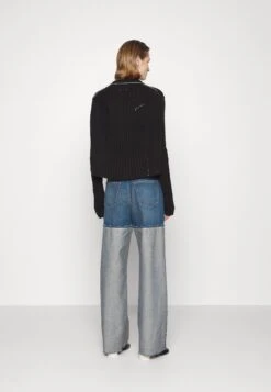 MM6 Maison Margiela Pullover - Black 12 MM6 Maison Margiela Pullover - Black -Next Soldes c04f1c964f9546eebf8bb08b38c7197a