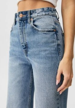 PULL & BEAR Jean Droit - Blue Denim -Next Soldes d23c3f2e38e94a30ac0c0cbb6df5a588