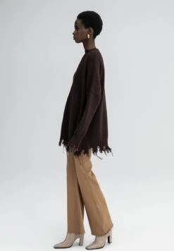 With Fringed Hem - Pullover - Brown 9 With Fringed Hem - Pullover - Brown -Next Soldes d3c20131a42642fd9821e6581238606b