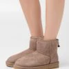 Ugg Classic Mini - Bottines - Caribou -Next Soldes d487b1af3f7b4012945ca731af11492d