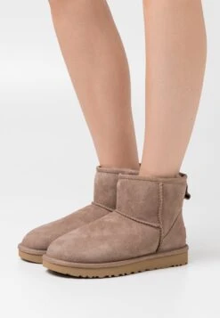 Nouvelles Arrivées 1 Ugg Classic Mini - Bottines - Caribou