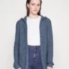Vero Moda Tall Vmskyla Hood Cardigan - Gilet - China Blue -Next Soldes d8de9e72735c459a9704a1d06c68b889